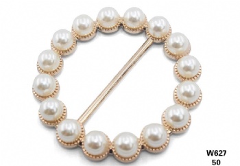 Fashion metal pearl shoe buckle